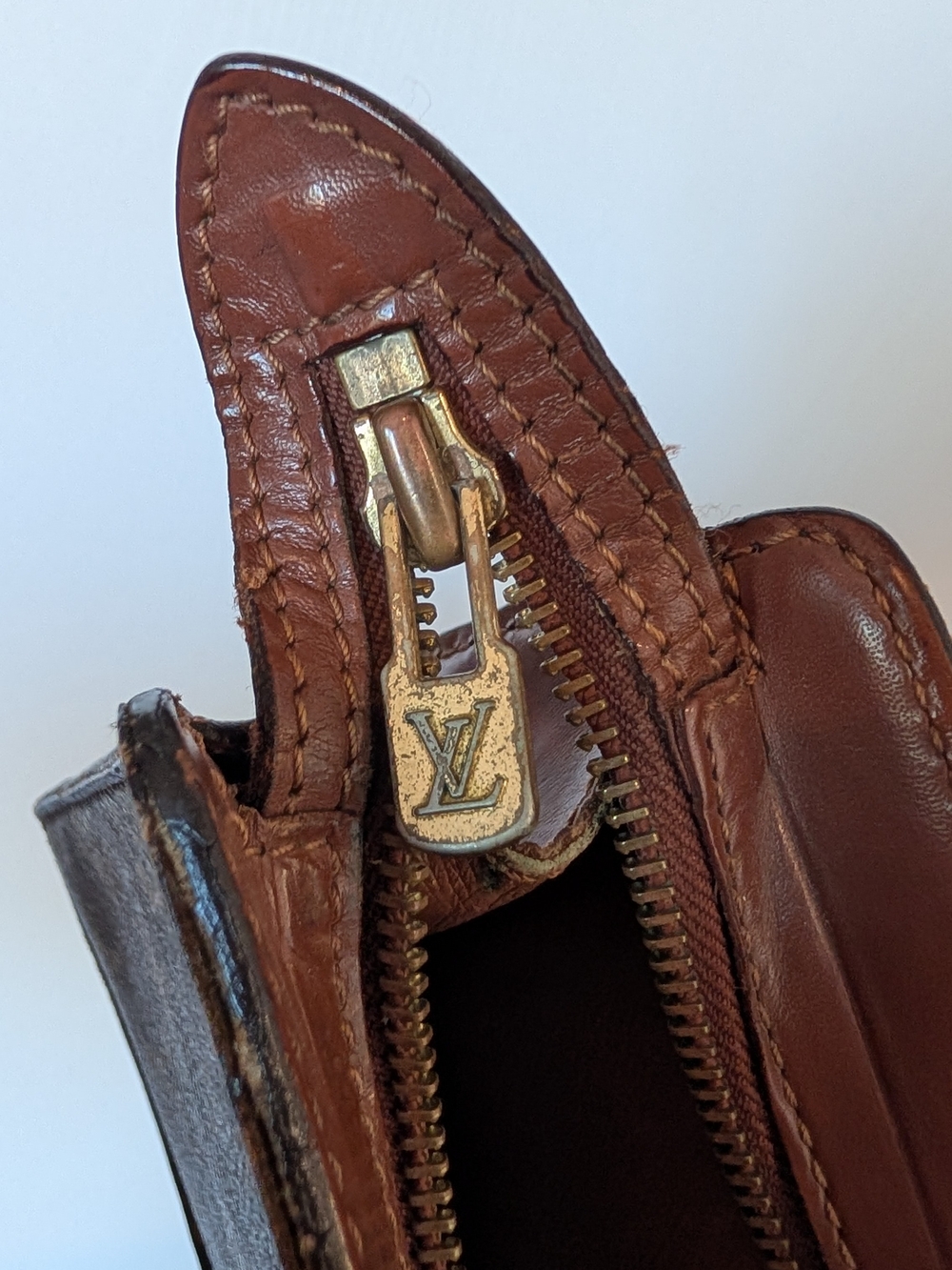 Louis Vuitton Vintage Monogram Canvas Clutch - Brown/Gold - Picture 6 of 11